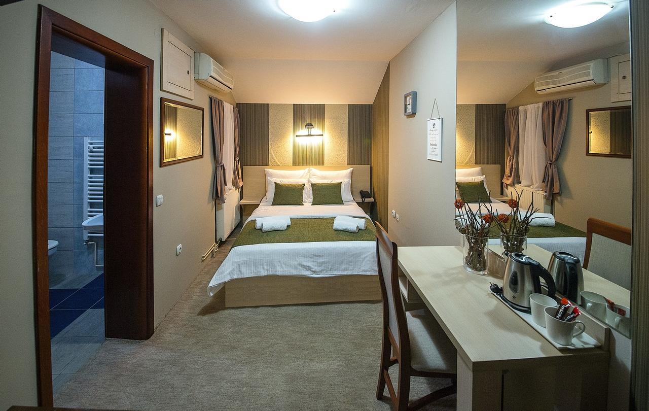 Hotel Bell Leskovac  Ngoại thất bức ảnh