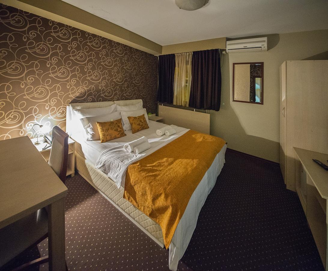 Hotel Bell Leskovac  Ngoại thất bức ảnh