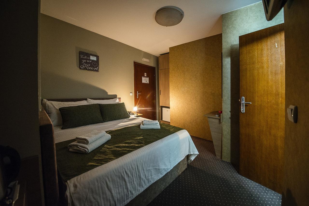 Hotel Bell Leskovac  Ngoại thất bức ảnh