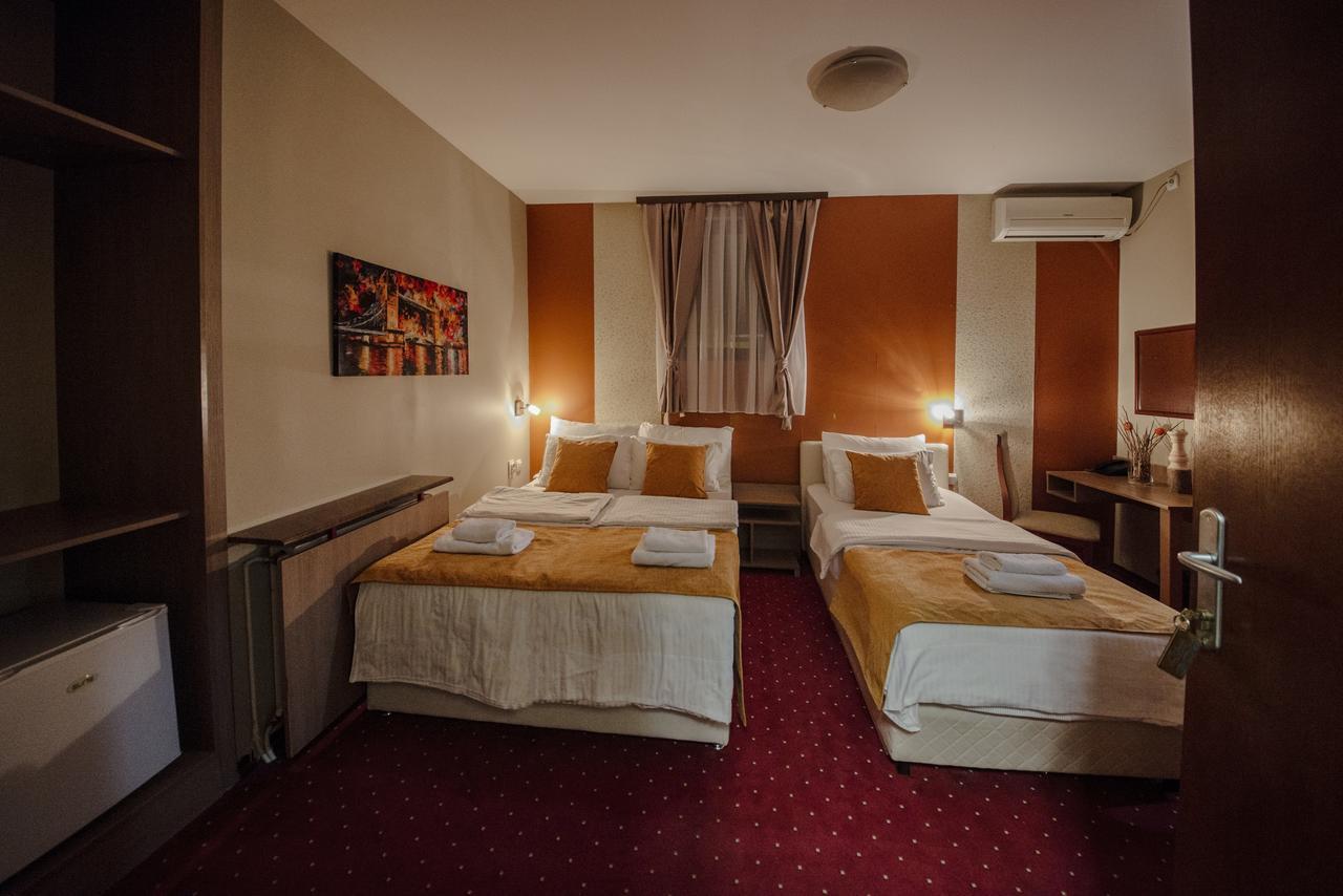Hotel Bell Leskovac  Ngoại thất bức ảnh