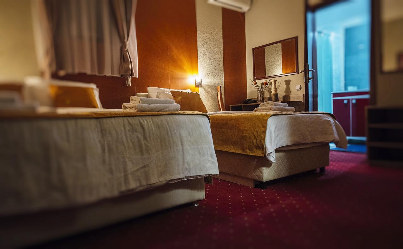 Hotel Bell Leskovac  Ngoại thất bức ảnh
