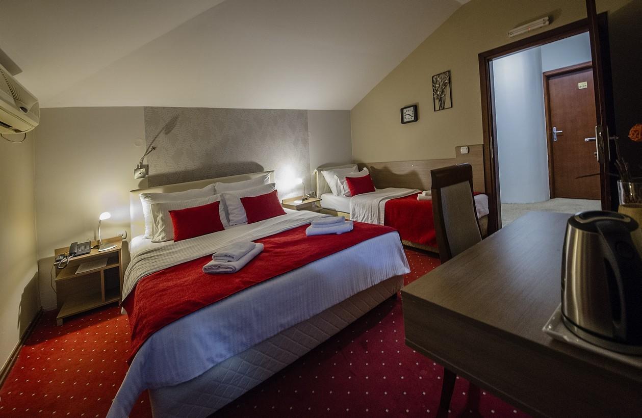 Hotel Bell Leskovac  Ngoại thất bức ảnh